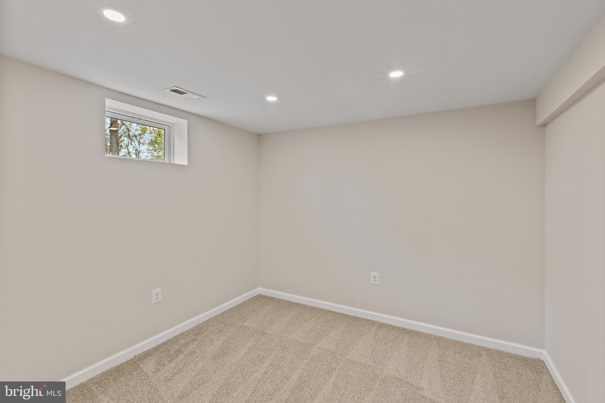 7815 Croom Road Upper Marlboro, MD 20772 - Photo 27 of 42 lower level br #4