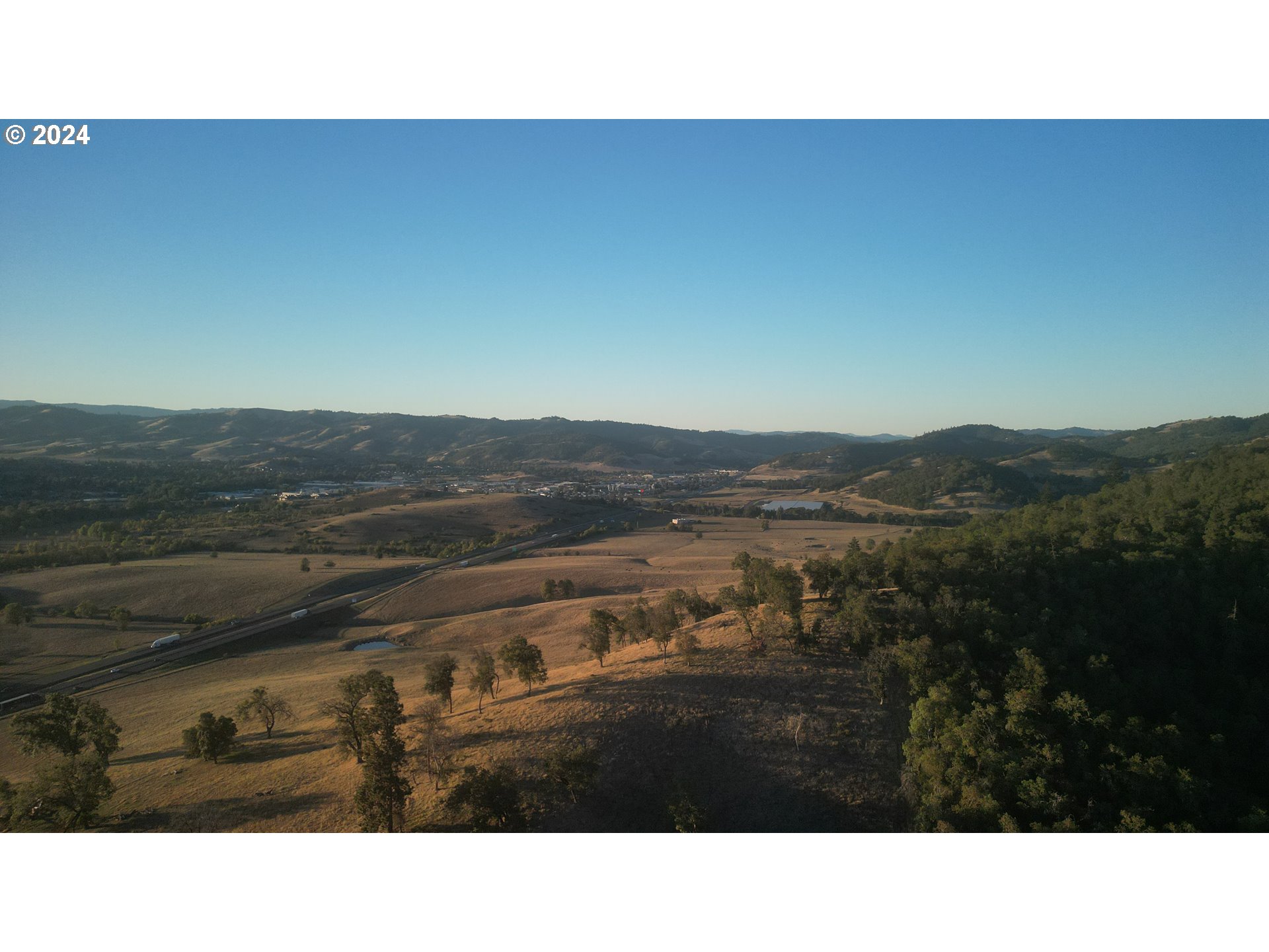 Roberts Creek Road Roseburg, OR 97470 - Photo 15 of 23 Gallery Image 15
