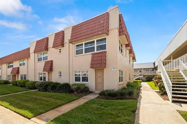 $145,000 | 10038 62nd Avenue North, Unit 1, St. Petersburg, FL 33708