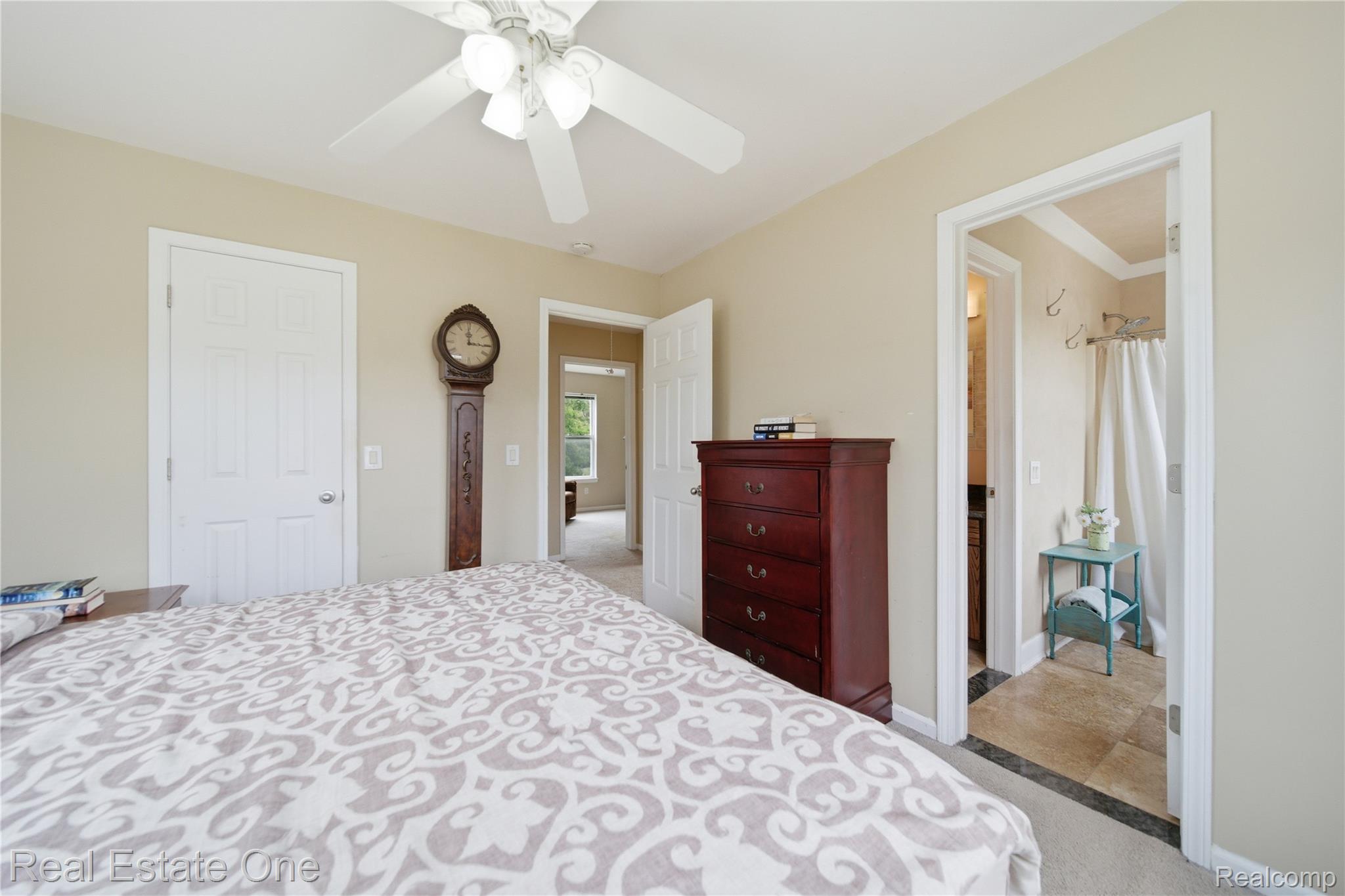 415 Ventnor Lane Howell, MI 48843 - Photo 18 of 36