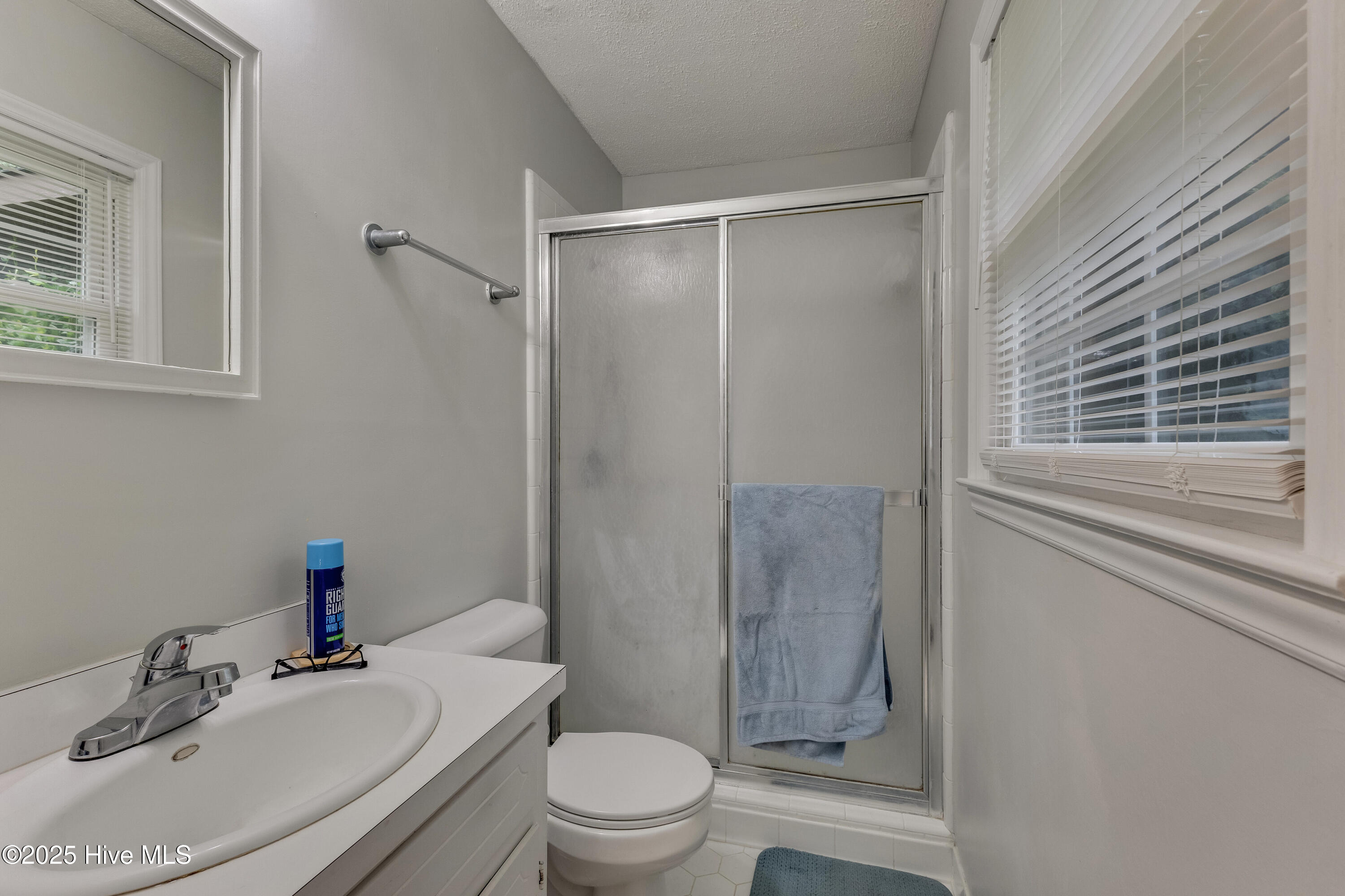 4418 Dewberry Road Wilmington, NC 28405 - Photo 18 of 37 4418 Dewberry Rd-print-020-006-Master Ba