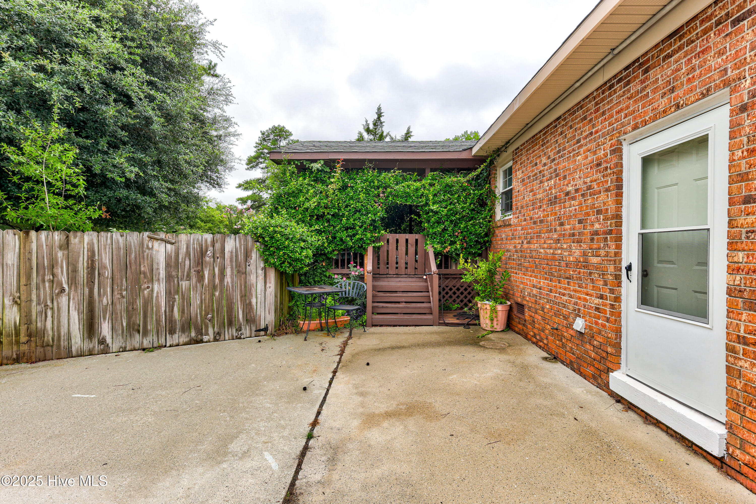 4418 Dewberry Road Wilmington, NC 28405 - Photo 33 of 37 4418 Dewberry Rd-print-035-029-Back of H