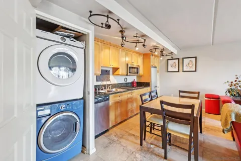 $398,500 | 1333 Eighth Avenue, Unit 407, San Diego, CA 92101