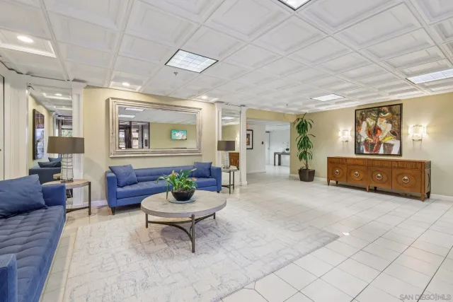 $398,500 | 1333 Eighth Avenue, Unit 407, San Diego, CA 92101