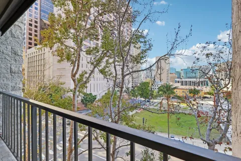 $398,500 | 1333 Eighth Avenue, Unit 407, San Diego, CA 92101