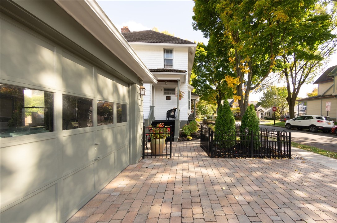 183 Brunswick Street Rochester, NY 14607 - Photo 10 of 38