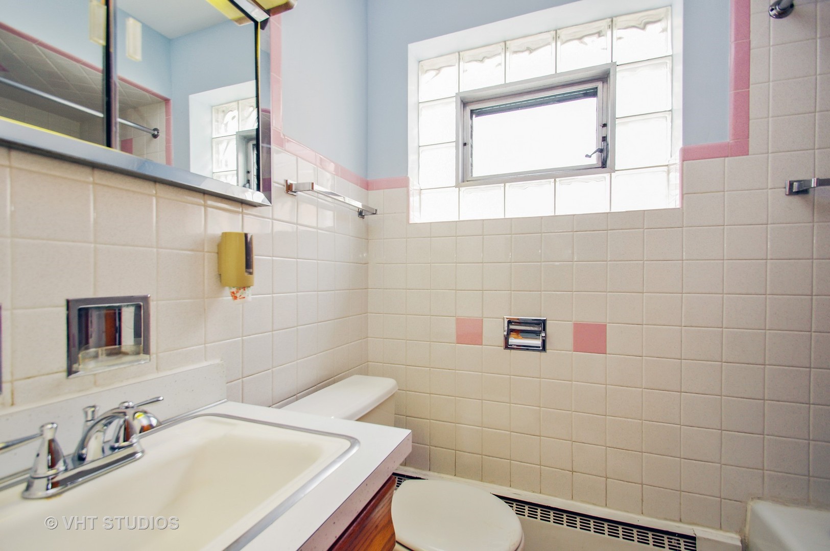 5913 West Higgins Avenue Chicago, IL 60630 - Photo 9 of 10