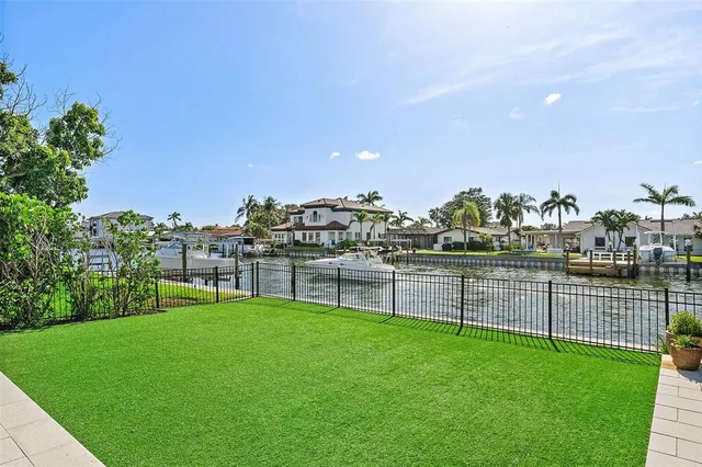 $1,595,000 | 1985 Carolina Avenue Northeast, St. Petersburg, FL 33703