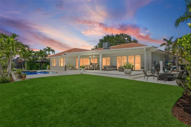 $1,595,000 | 1985 Carolina Avenue Northeast, St. Petersburg, FL 33703