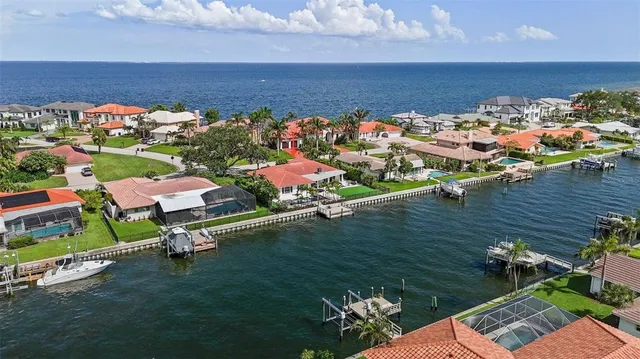 $1,595,000 | 1985 Carolina Avenue Northeast, St. Petersburg, FL 33703