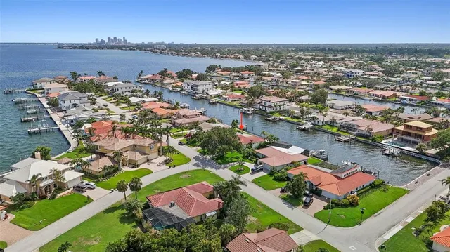 $1,595,000 | 1985 Carolina Avenue Northeast, St. Petersburg, FL 33703