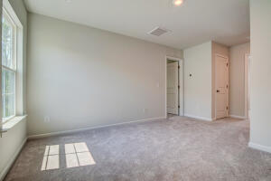 540 Spanish Wells Road Summerville, SC 29486 - Photo 5 of 38 Boston loft