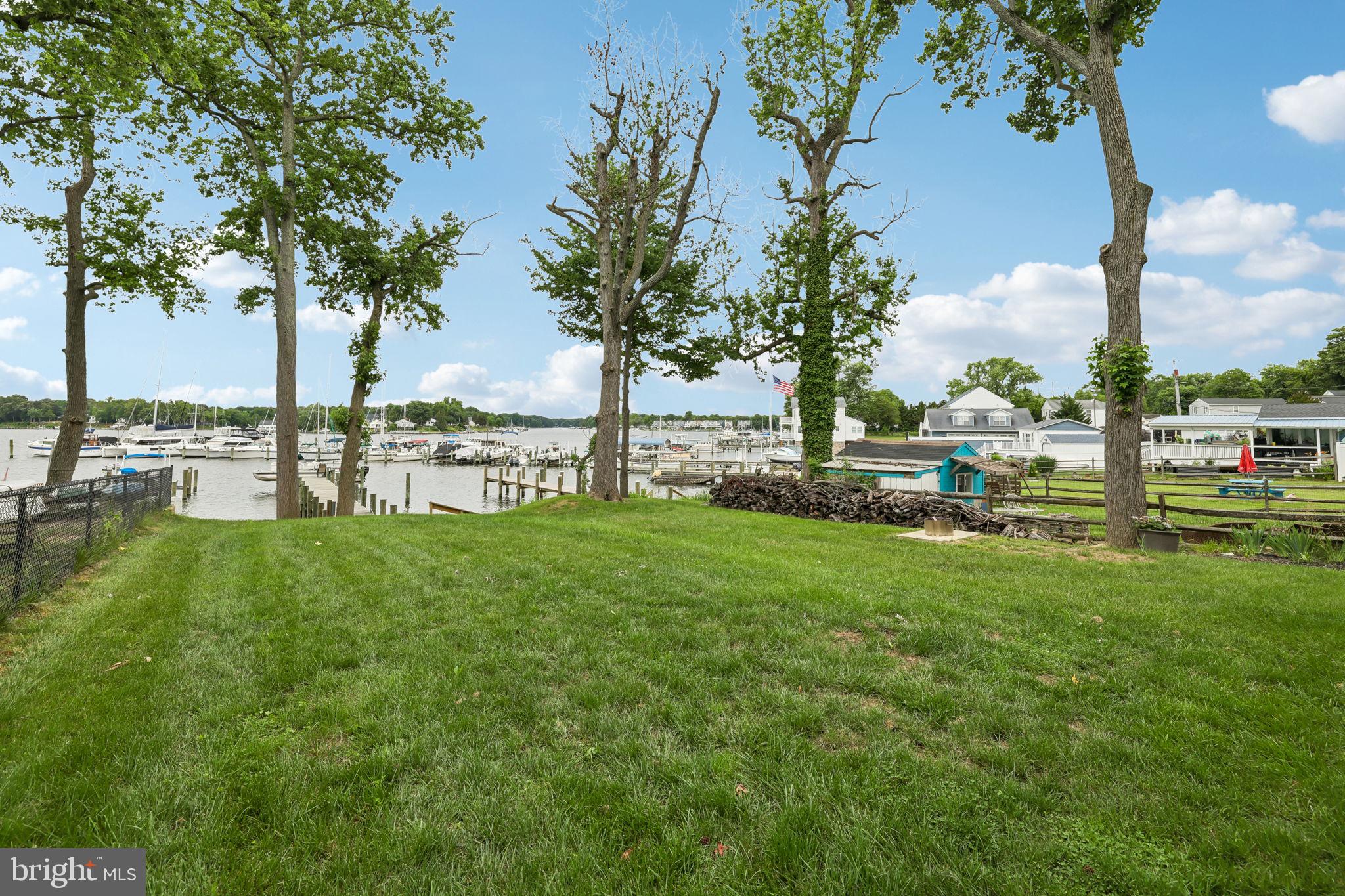 222 Bar Harbor Road Pasadena, MD 21122 - Photo 41 of 44 Spacious LEVEL Backyard