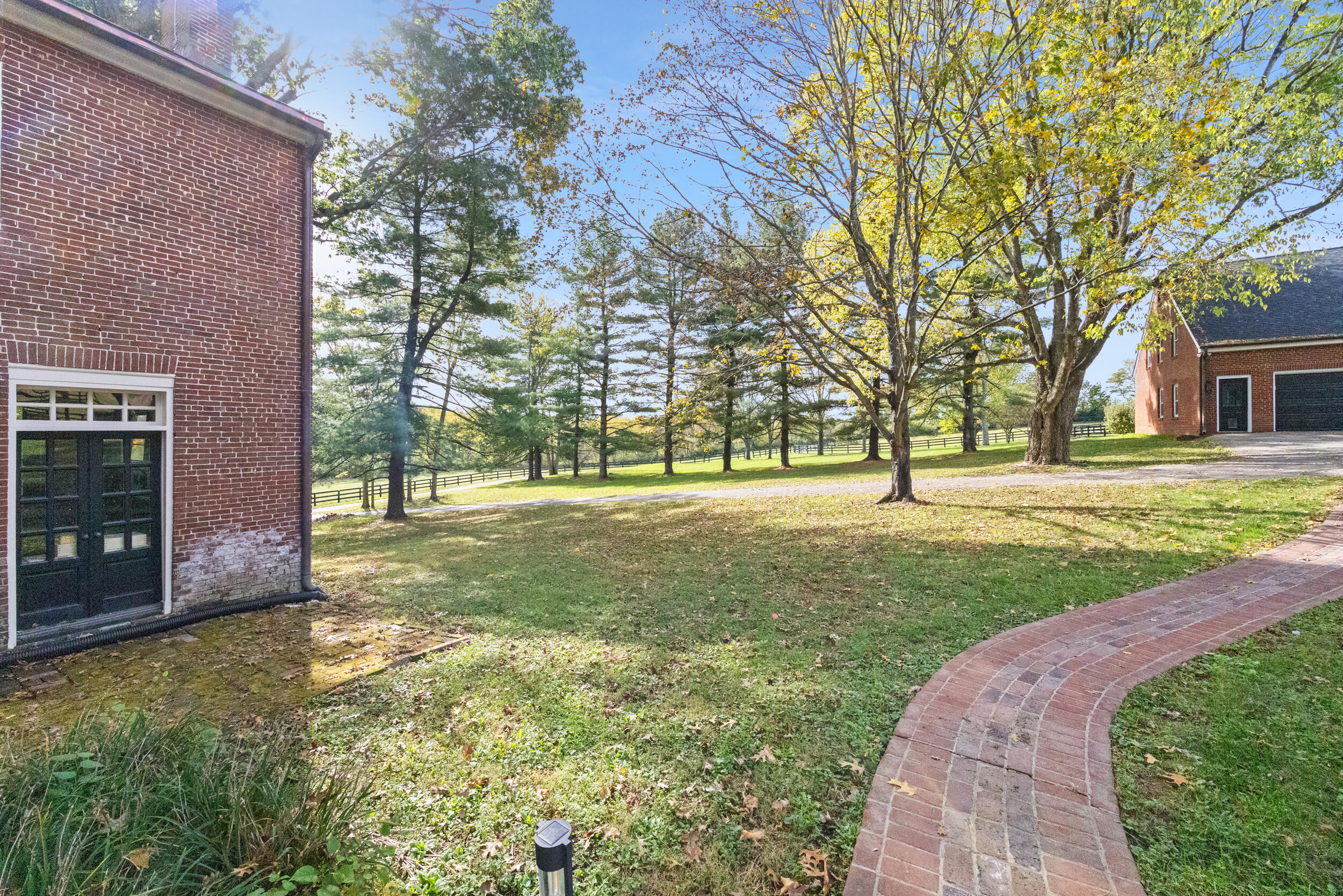 3725 Bowman Mill Road Lexington, KY 40513 - Photo 47 of 70 47_img_5333
