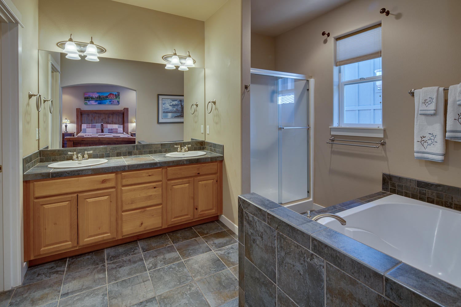 4166 Southwest Rhyolite Place Redmond, OR 97756 - Photo 12 of 31 4166-138