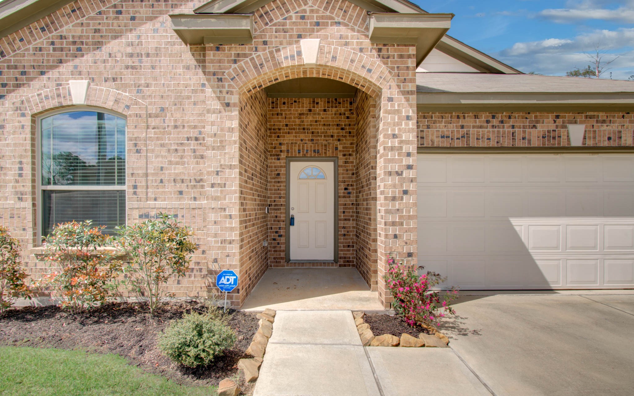2009 Cedar Lane Conroe, TX 77301 - Photo 2 of 29 Covered entry