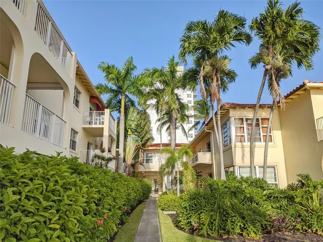$3,495 | 341 North Birch Road, Unit 316, Fort Lauderdale, FL 33304