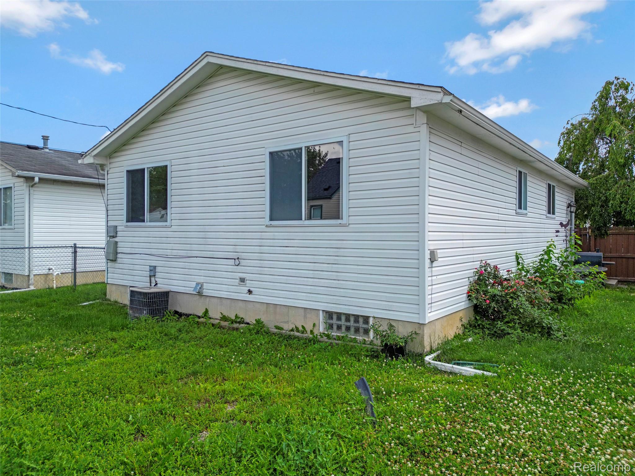 17245 Martin Road Roseville, MI 48066 - Photo 26 of 30 DJI_0017.jpg