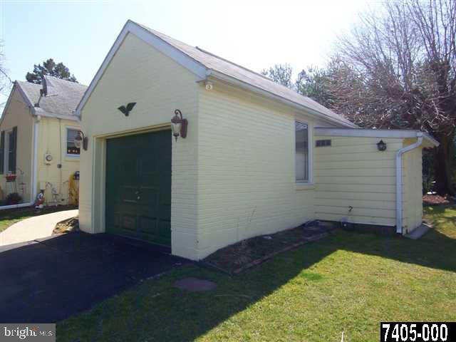 2103 Winding Road York, PA 17408 - Photo 23 of 24 Gallery Image 23