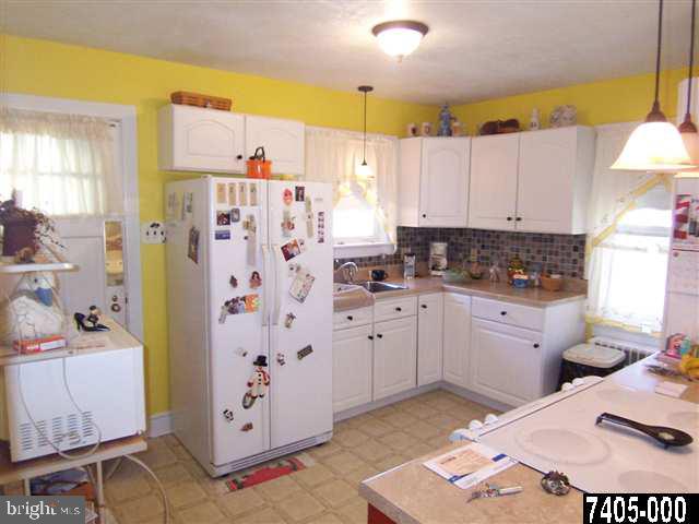 2103 Winding Road York, PA 17408 - Photo 8 of 24 Gallery Image 8