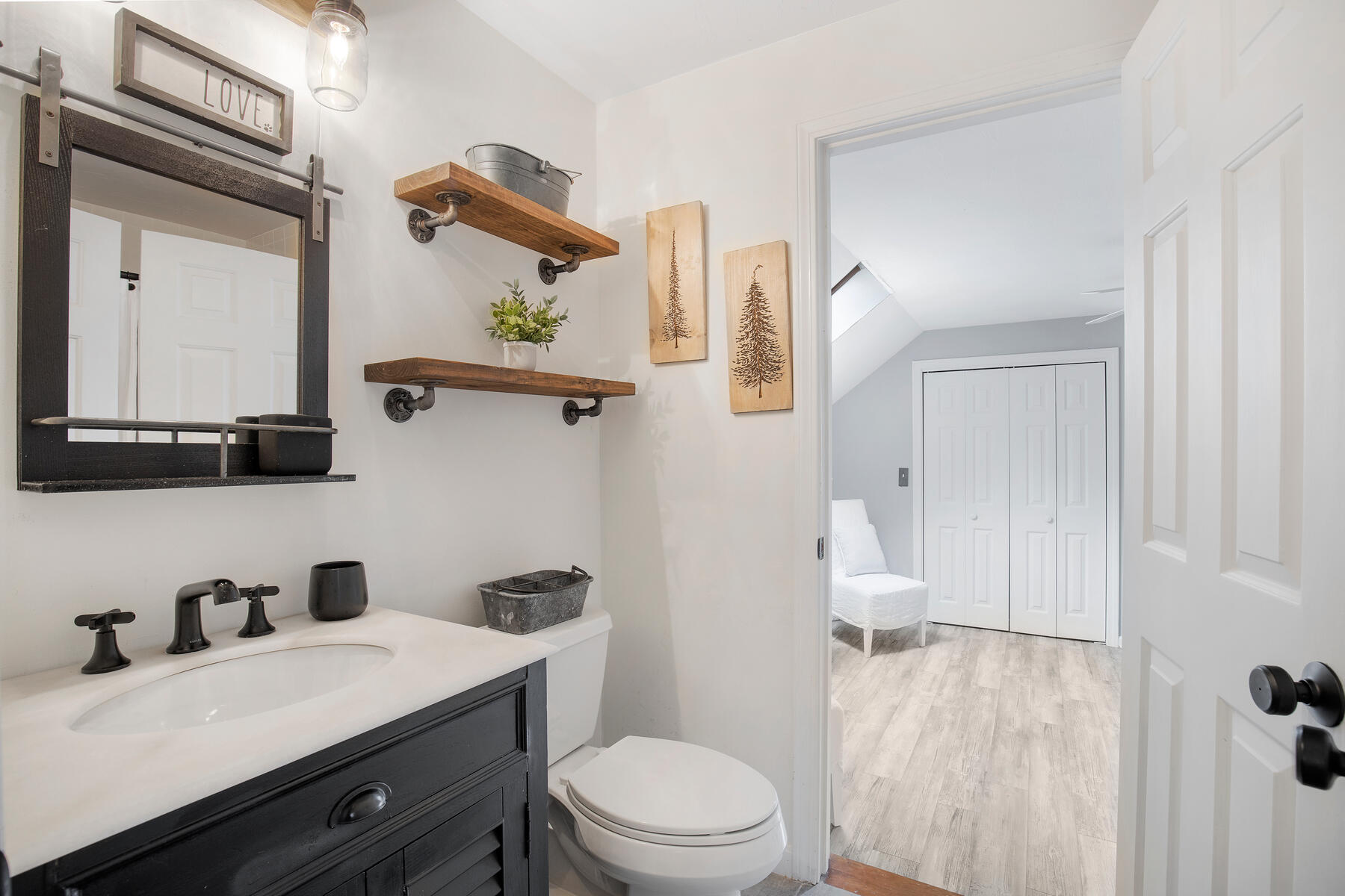 50 Currycomb Circle West Barnstable, MA 02668 - Photo 24 of 38 Upstairs Full Bathroom