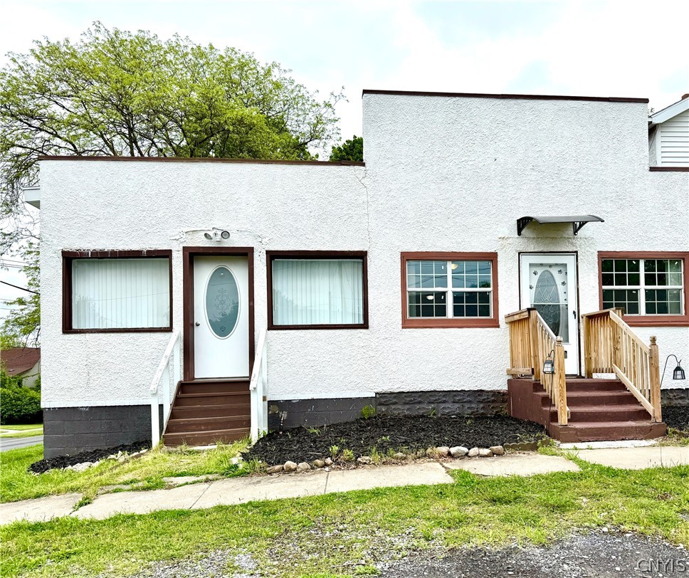 193 Cottage Street Auburn, NY 13021 - Photo 25 of 42 Unit 2 entrance