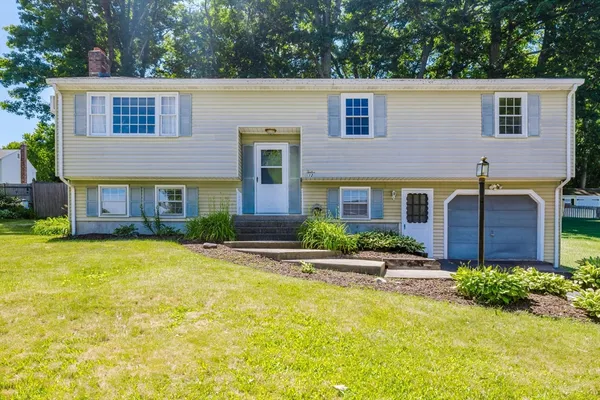 $499,000 | 12 Sunset Drive, Milford, MA 01757