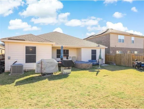$2,350 | 149 Lamont Road, Anna, TX 75409