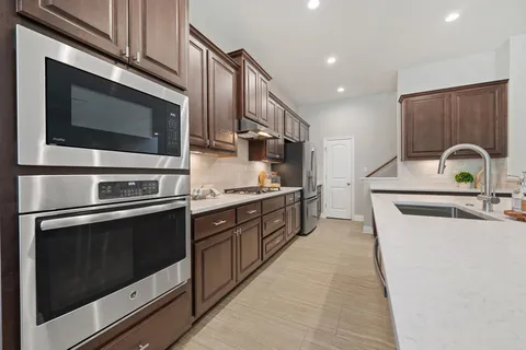 $549,000 | 208 Cibolo Ridge Drive, Georgetown, TX 78628