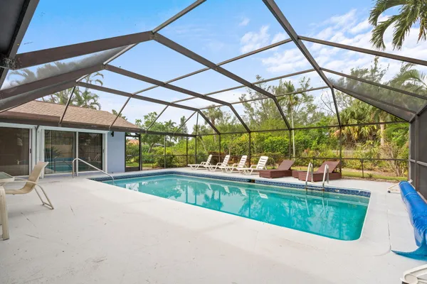 $839,900 | 560 Century Drive, Marco Island, FL 34145