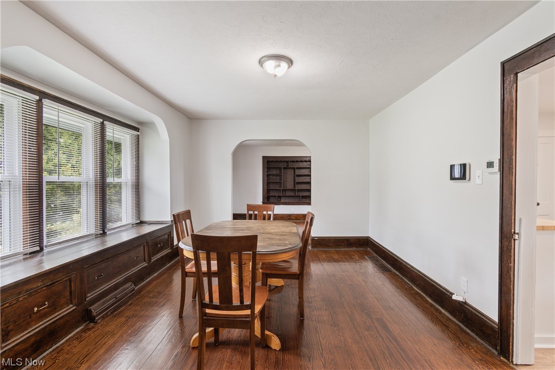 570 Johnson Road Wadsworth, OH 44281 - Photo 10 of 29 Gallery Image 10