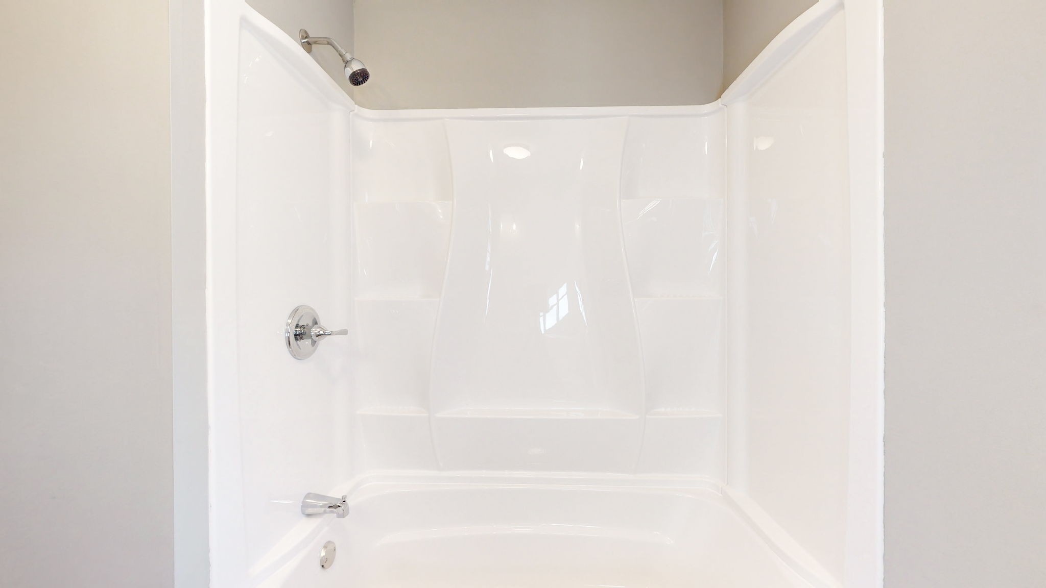 622 Mayview Drive Madison, TN 37115 - Photo 15 of 27 a close up of a bathtub