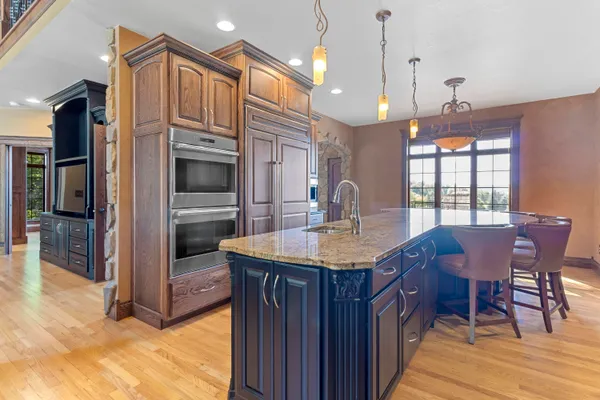 $1,369,000 | 1803 Ironwood Place, Onalaska, WI 54650