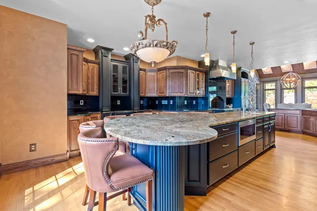 $1,369,000 | 1803 Ironwood Place, Onalaska, WI 54650