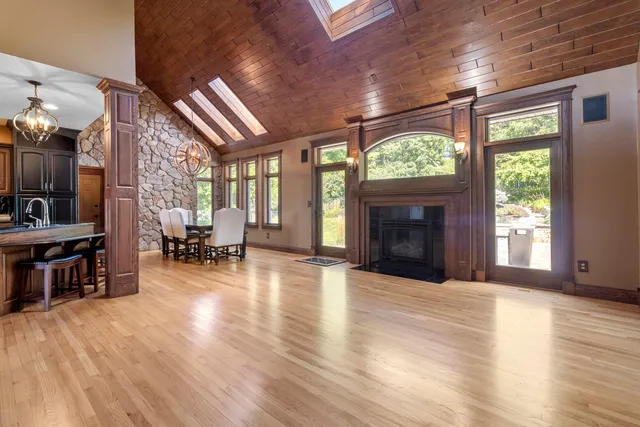 $1,369,000 | 1803 Ironwood Place, Onalaska, WI 54650