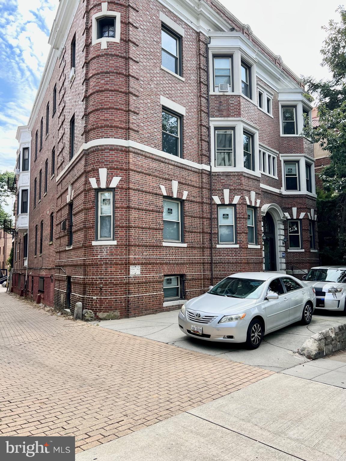 1921 19th Street Northwest, Unit 10 Washington, DC 20009 - Photo 3 of 28