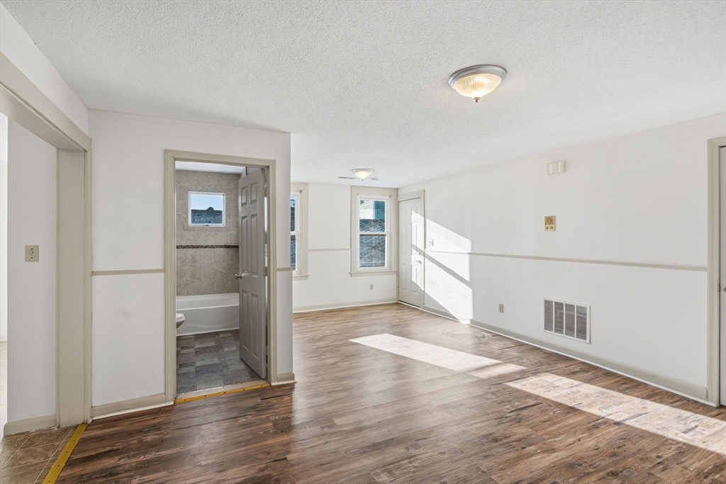 312 Rivet Street, Unit 2 New Bedford, MA 02744 - Photo 4 of 20