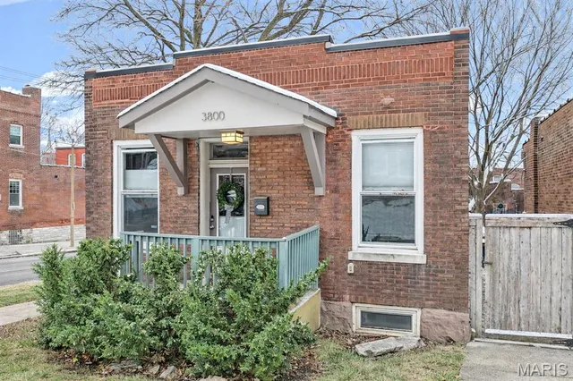 $235,000 | 3800 Fairview Avenue, St. Louis, MO 63116
