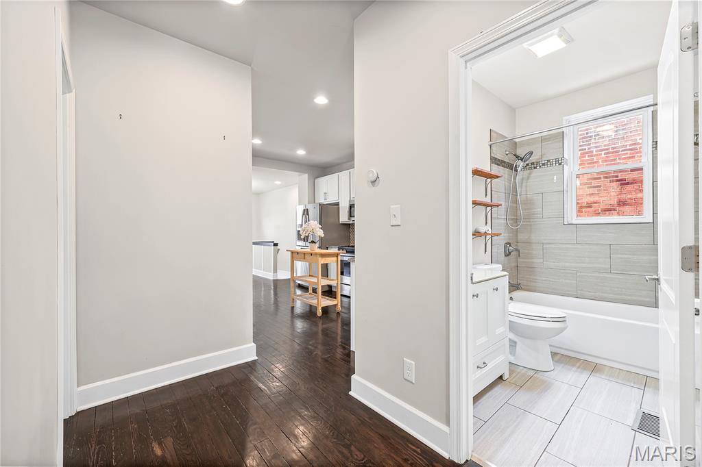 3800 Fairview Avenue St. Louis, MO 63116 - Photo 18 of 46