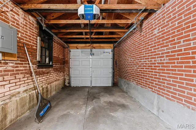 $235,000 | 3800 Fairview Avenue, St. Louis, MO 63116