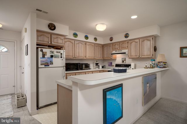 $470,000 | 38425 Mainsail Drive, Bethany Beach, DE 19930