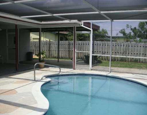 5309 Jefferson Street Hollywood, FL 33021 - Photo 7 of 7 Patio/Deck