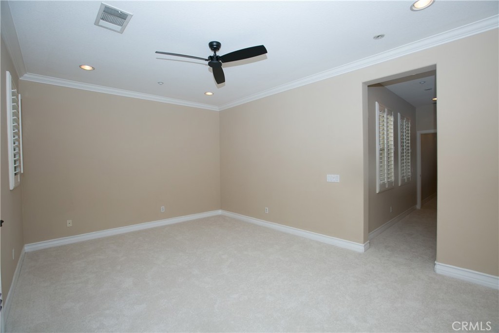 129 Chantilly Irvine, CA 92620 - Photo 38 of 44 Gallery Image 38