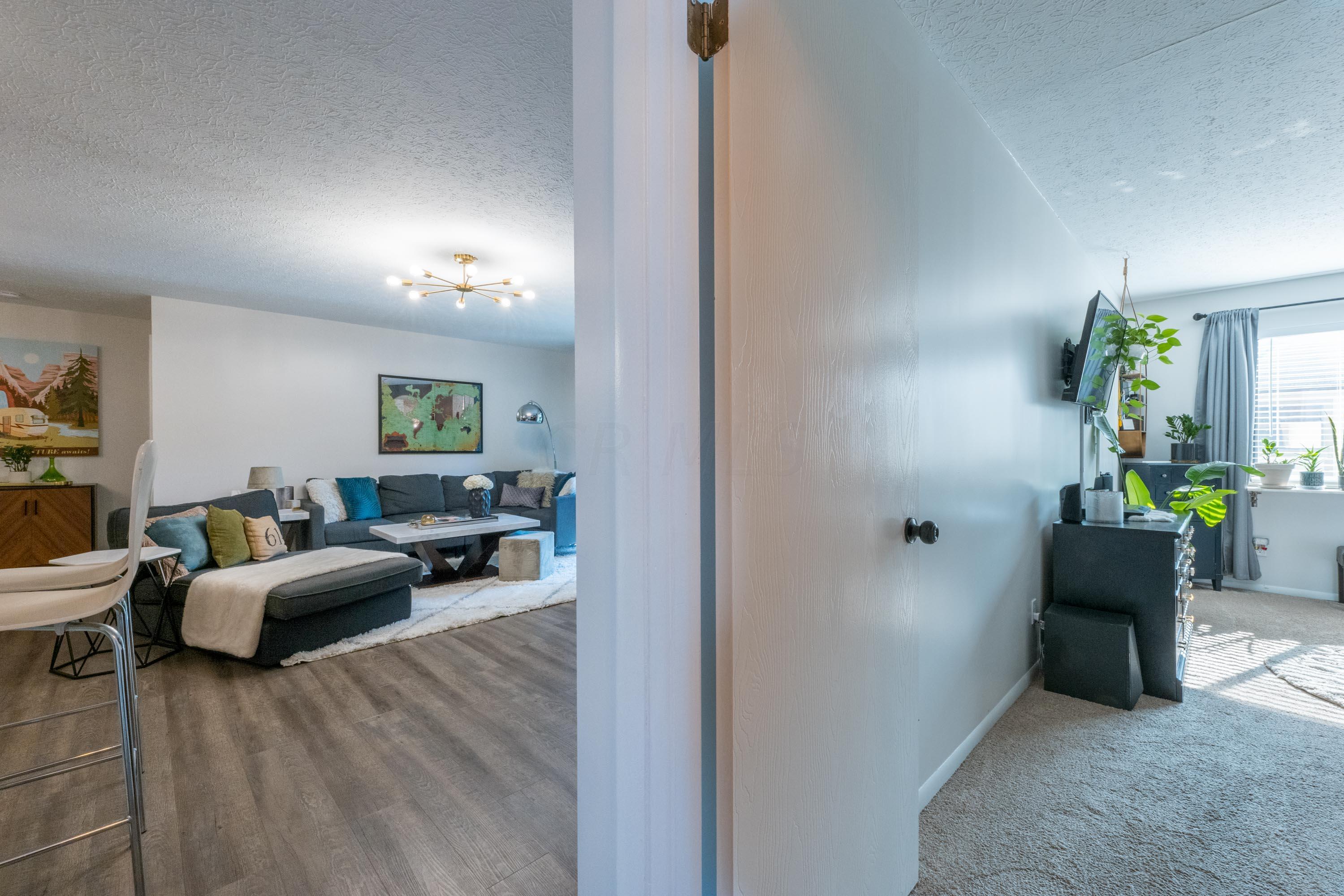 2245 Hedgerow Road, Unit 2245F Columbus, OH 43220 - Photo 16 of 34
