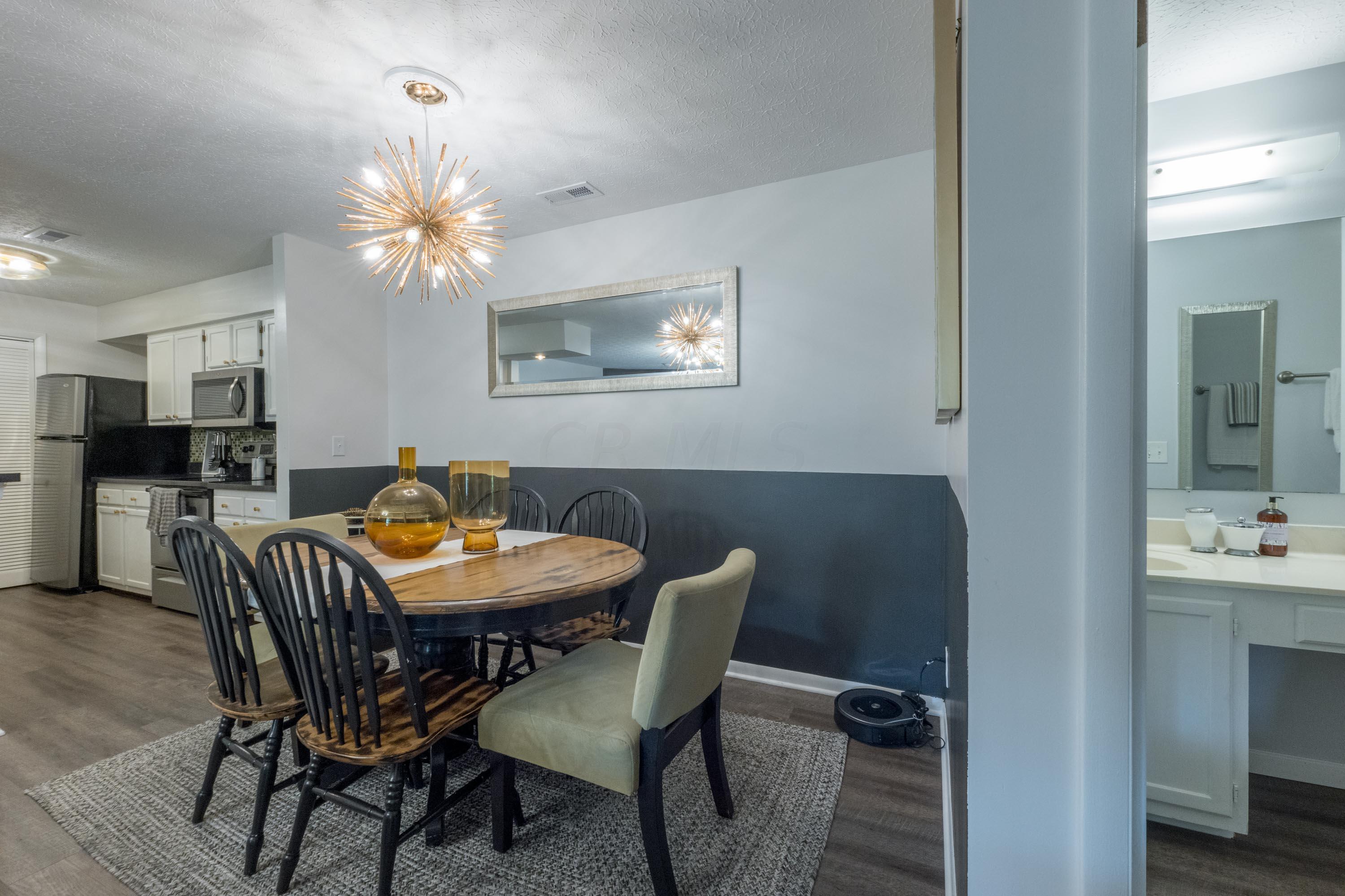 2245 Hedgerow Road, Unit 2245F Columbus, OH 43220 - Photo 24 of 34