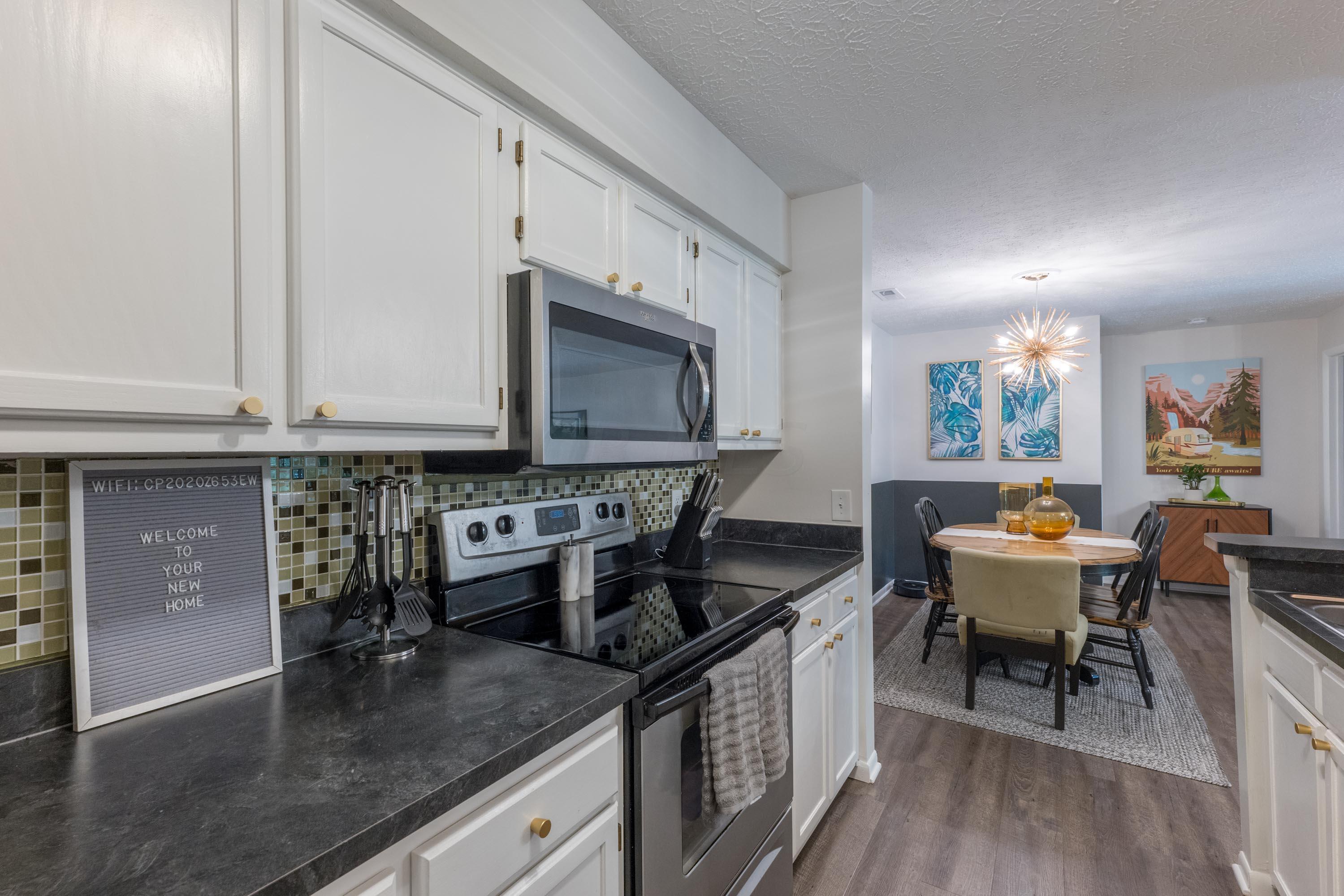2245 Hedgerow Road, Unit 2245F Columbus, OH 43220 - Photo 8 of 34