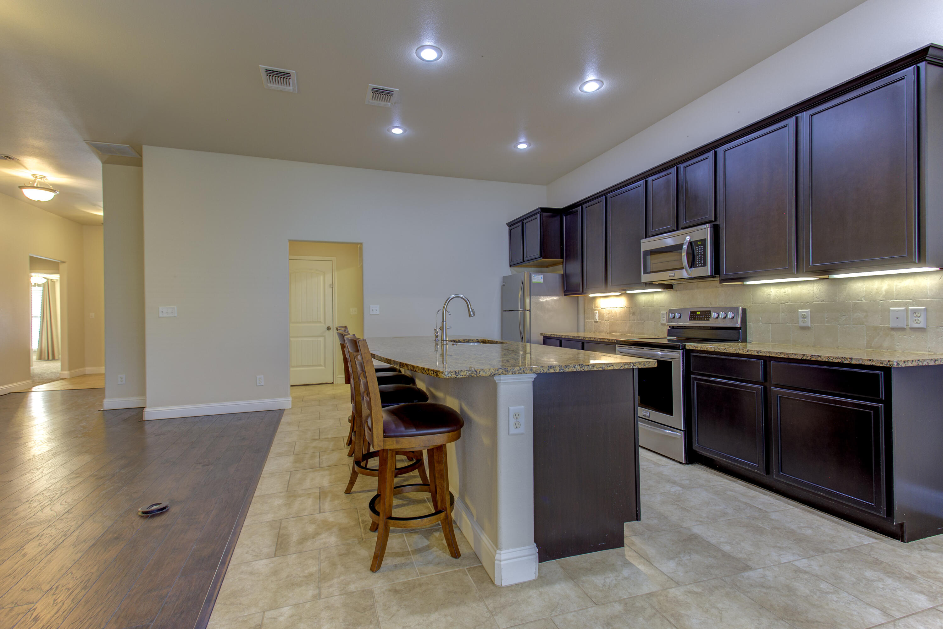 9702 Ross Avenue Lubbock, TX 79424 - Photo 18 of 40 IMG_4534