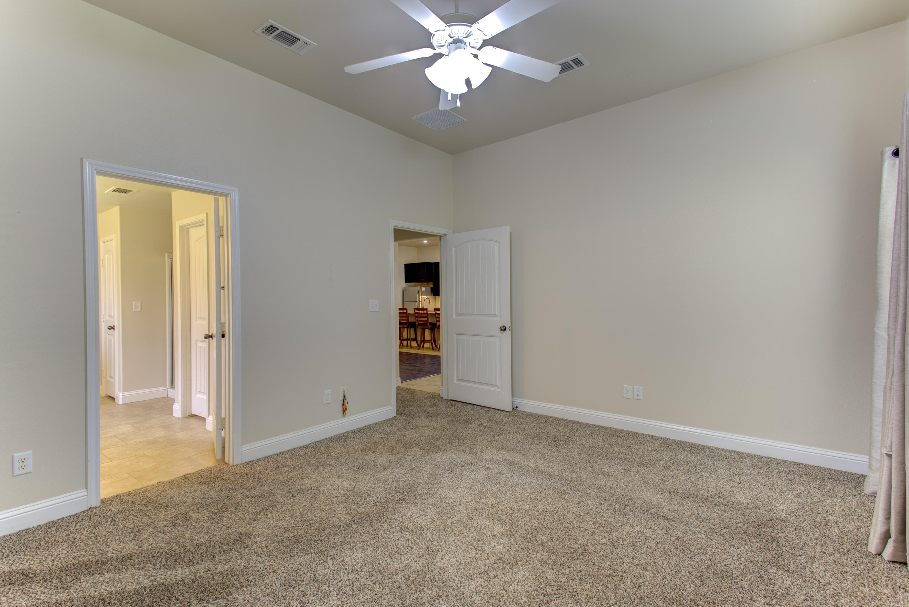 9702 Ross Avenue Lubbock, TX 79424 - Photo 27 of 40 IMG_4550