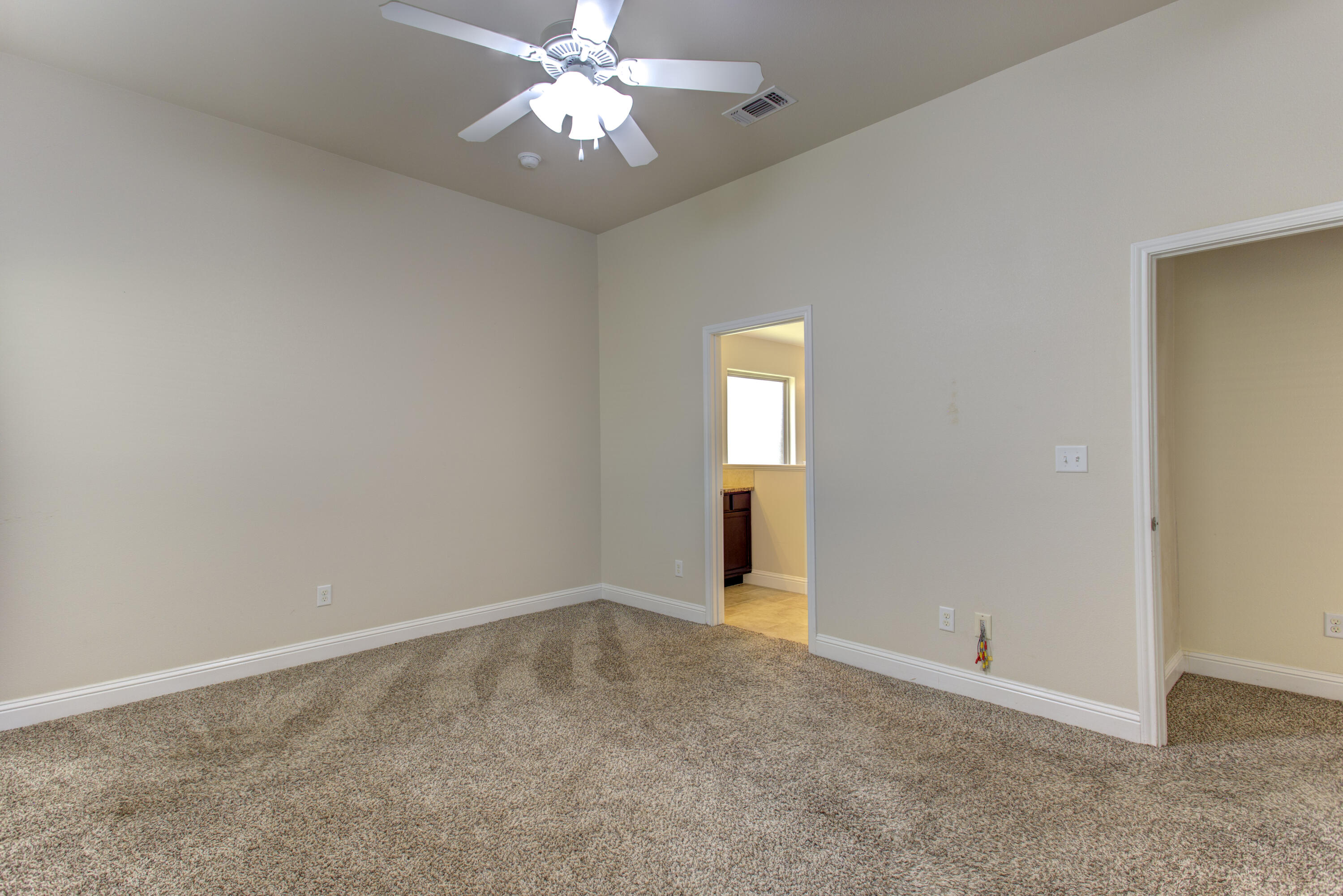 9702 Ross Avenue Lubbock, TX 79424 - Photo 37 of 40 IMG_4549