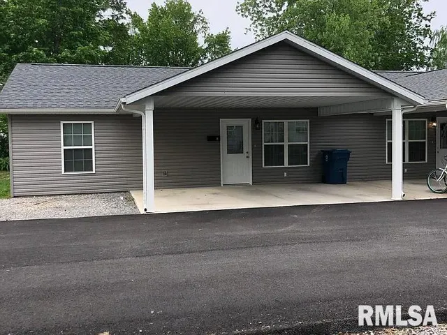 $450,000 | 1105 North Monroe Street, Unit AD, Marion, IL 62959